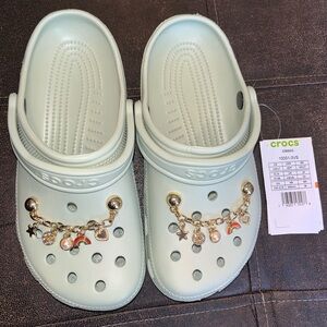 BRAND NEW Crocs M5/W7
